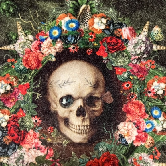 Vogliobene pouch with skull and flowers - Picture 3 of 15